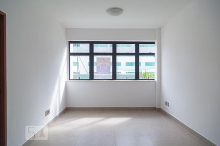 Sala de apartamento para alugar com 3 quartos, 100m² em Funcionários, Belo Horizonte