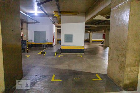 Apartamento para alugar com 100m², 3 quartos e 1 vaga Apartamento para alugar com 100m², 3 quartos e 1 vagaGaragem