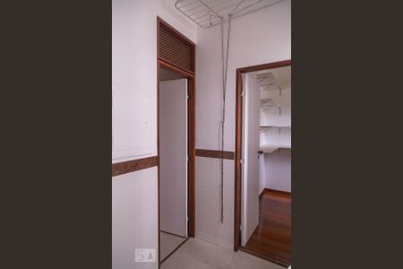 Apartamento para alugar com 100m², 3 quartos e 1 vaga Apartamento para alugar com 100m², 3 quartos e 1 vagaÁrea de Serviço