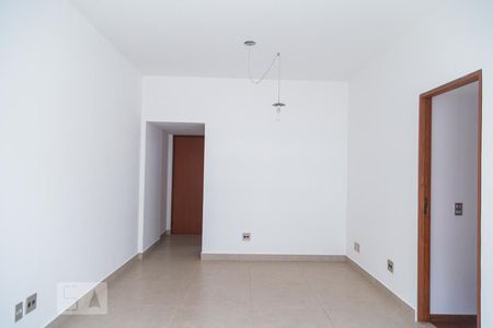 Sala de apartamento para alugar com 3 quartos, 100m² em Funcionários, Belo Horizonte