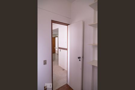 Apartamento para alugar com 100m², 3 quartos e 1 vaga Apartamento para alugar com 100m², 3 quartos e 1 vagaQuarto de Serviço