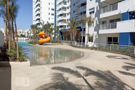 Apartamento à venda com 49m², 1 quarto e 1 vagaÁrea comum - Piscina