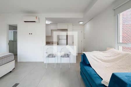 Sala e Quarto de apartamento à venda com 1 quarto, 35m² em Vila Mariana, São Paulo