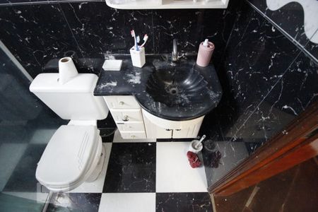 Casa à venda com 150m², 3 quartos e 2 vagasBanheiro 2