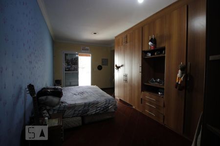 Casa à venda com 150m², 3 quartos e 2 vagasSuíte 1