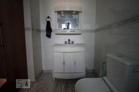 Casa à venda com 150m², 3 quartos e 2 vagasBanheiro da Suíte 1