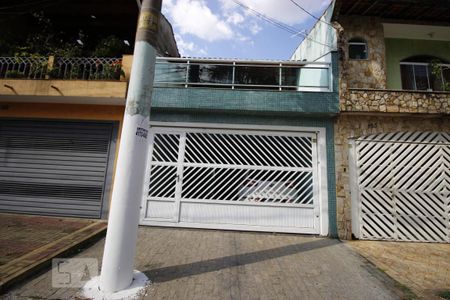 Casa à venda com 150m², 3 quartos e 2 vagasFachada