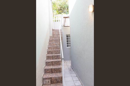 Casa para alugar com 154m², 3 quartos e 2 vagasEscada para Cobertura 