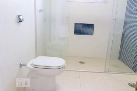 Casa para alugar com 154m², 3 quartos e 2 vagasBanheiro 