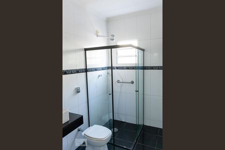 Banheiro do quarto de casa para alugar com 1 quarto, 50m² em Vila Constança, São Paulo