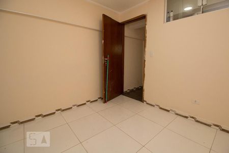 Quarto 1 de casa de condomínio para alugar com 2 quartos, 60m² em Vila Granada, São Paulo