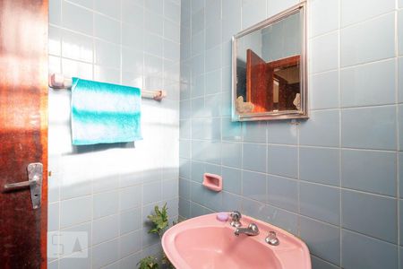 Casa à venda com 110m², 3 quartos e 3 vagasLavabo