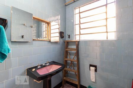 Casa à venda com 110m², 3 quartos e 3 vagasBanheiro