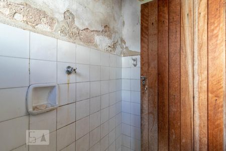 Casa à venda com 110m², 3 quartos e 3 vagasBanheiro dos Fundos