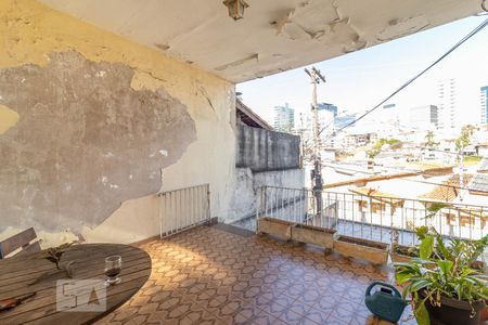 Casa à venda com 110m², 3 quartos e 3 vagasVaranda Frontal