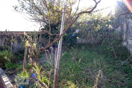 Casa à venda com 110m², 3 quartos e 3 vagasQuintal de Terra - Traseiro