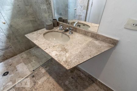 Apartamento à venda com 75m², 1 quarto e 1 vagaBanheiro