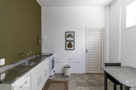 Apartamento à venda com 75m², 1 quarto e 1 vagaÁrea comum