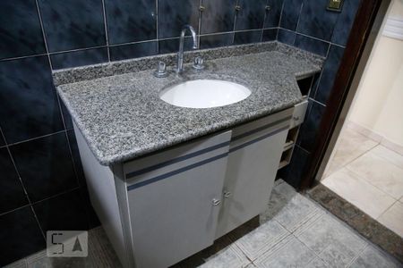 Casa para alugar com 120m², 2 quartos e 2 vagasBanheiro