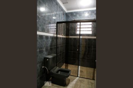 Casa para alugar com 120m², 2 quartos e 2 vagasBanheiro