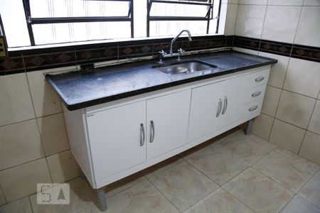 Casa para alugar com 120m², 2 quartos e 2 vagasCozinha