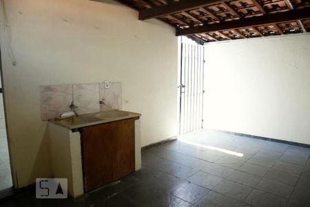 Casa para alugar com 120m², 2 quartos e 2 vagasLavanderia