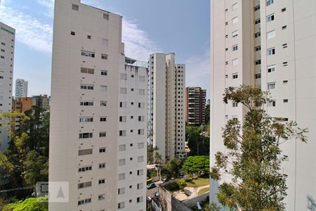Apartamento à venda com 119m², 2 quartos e 3 vagasVista da Suíte 1