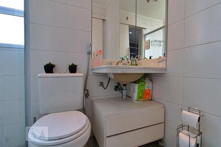 Apartamento à venda com 119m², 2 quartos e 3 vagasBanheiro da Suíte 2