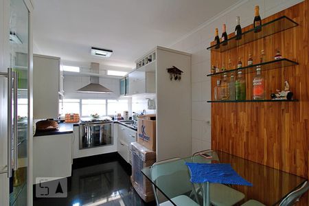 Apartamento à venda com 119m², 2 quartos e 3 vagasCozinha