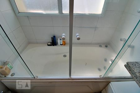 Apartamento à venda com 119m², 2 quartos e 3 vagasBanheiro da Suíte 1