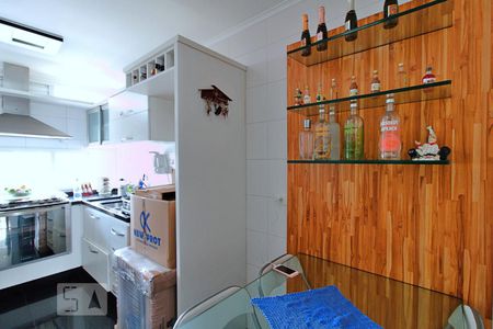 Apartamento à venda com 119m², 2 quartos e 3 vagasCozinha