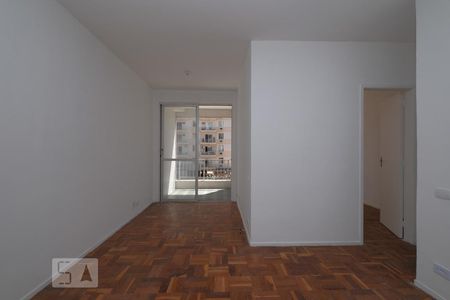 Sala de Apartamento com 1 quarto, 60m² Andaraí