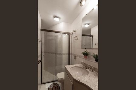 Apartamento para alugar com 275m², 4 quartos e 4 vagasBanheiro da Suíte 2