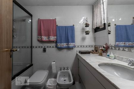 Apartamento para alugar com 275m², 4 quartos e 4 vagasBanheiro da Suíte 4