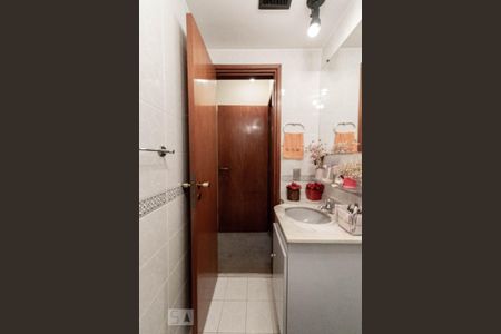 Apartamento para alugar com 275m², 4 quartos e 4 vagasBanheiro da Suíte 3