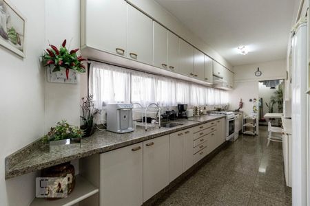 Apartamento para alugar com 275m², 4 quartos e 4 vagasCozinha