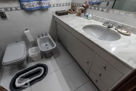 Apartamento para alugar com 275m², 4 quartos e 4 vagasBanheiro da Suíte 4