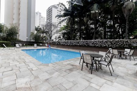 Apartamento para alugar com 275m², 4 quartos e 4 vagasÁrea comum do prédio