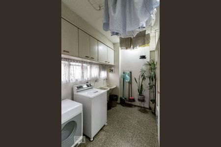 Apartamento para alugar com 275m², 4 quartos e 4 vagasárea de serviço