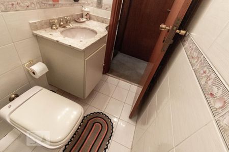 Apartamento para alugar com 275m², 4 quartos e 4 vagasBanheiro da Suíte 2