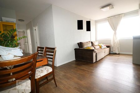 Sala de apartamento à venda com 3 quartos, 75m² em São João, Porto Alegre
