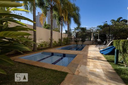 Apartamento à venda com 63m², 3 quartos e 1 vaga Apartamento à venda com 63m², 3 quartos e 1 vagaÁrea comum - Piscina