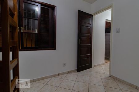 Casa à venda com 320m², 4 quartos e 2 vagas Casa à venda com 320m², 4 quartos e 2 vagasQuarto 2