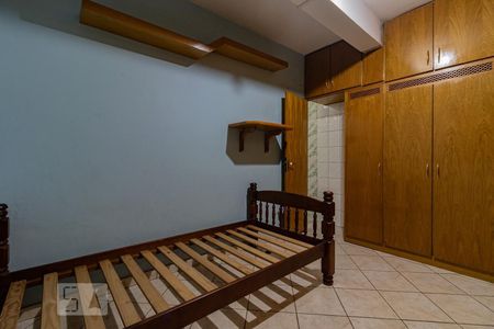Casa à venda com 320m², 4 quartos e 2 vagas Casa à venda com 320m², 4 quartos e 2 vagasSuite 2