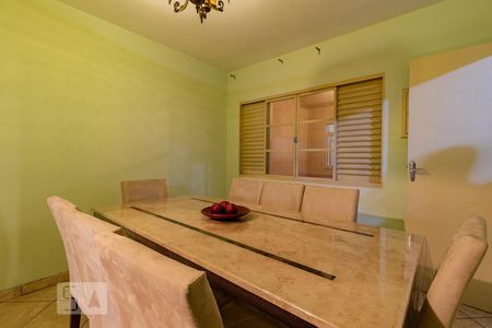 Sala de Jantar de casa à venda com 4 quartos, 320m² em Conjunto Residencial Novo Pacaembu, São Paulo