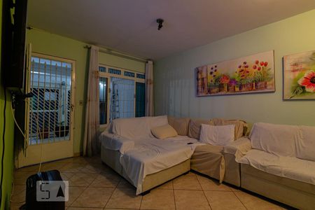 Sala de casa à venda com 4 quartos, 320m² em Conjunto Residencial Novo Pacaembu, São Paulo