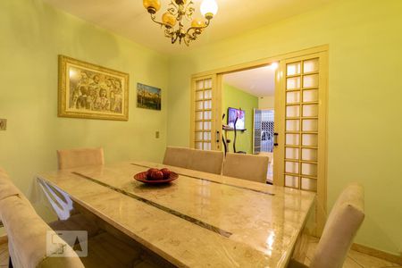 Sala de Jantar de casa à venda com 4 quartos, 320m² em Conjunto Residencial Novo Pacaembu, São Paulo
