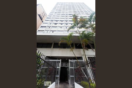 Studio para alugar com 28m², 1 quarto e sem vaga Studio para alugar com 28m², 1 quarto e sem vagaFachada