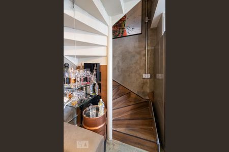 Apartamento para alugar com 50m², 1 quarto e 1 vagaEscada