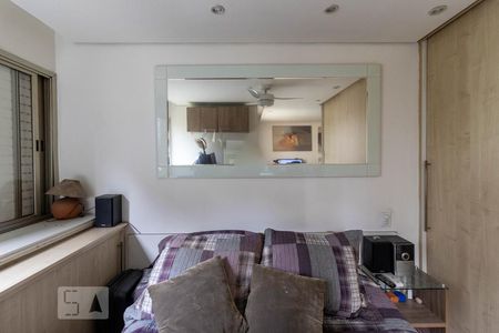 Quarto de apartamento para alugar com 1 quarto, 52m² em Vila Olímpia, São Paulo